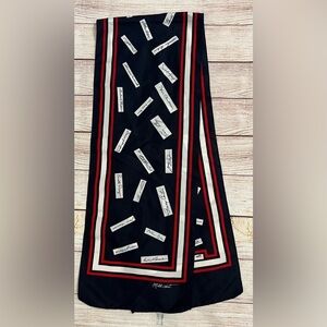 T&M Designers 90s Vintage Millicent The Presidents Signature Decorative Scarf OS